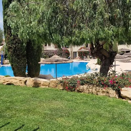 Aa02 Adjacent To Aphrodite Hills- Communal Pool, Garden Apartment Kouklia