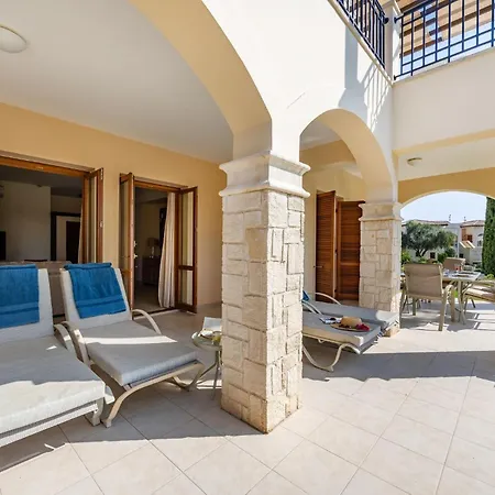 Aa02 Adjacent To Aphrodite Hills- Communal Pool, Garden Kouklia