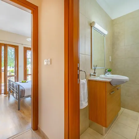 Aa02 Adjacent To Aphrodite Hills- Communal Pool, Garden Apartment *